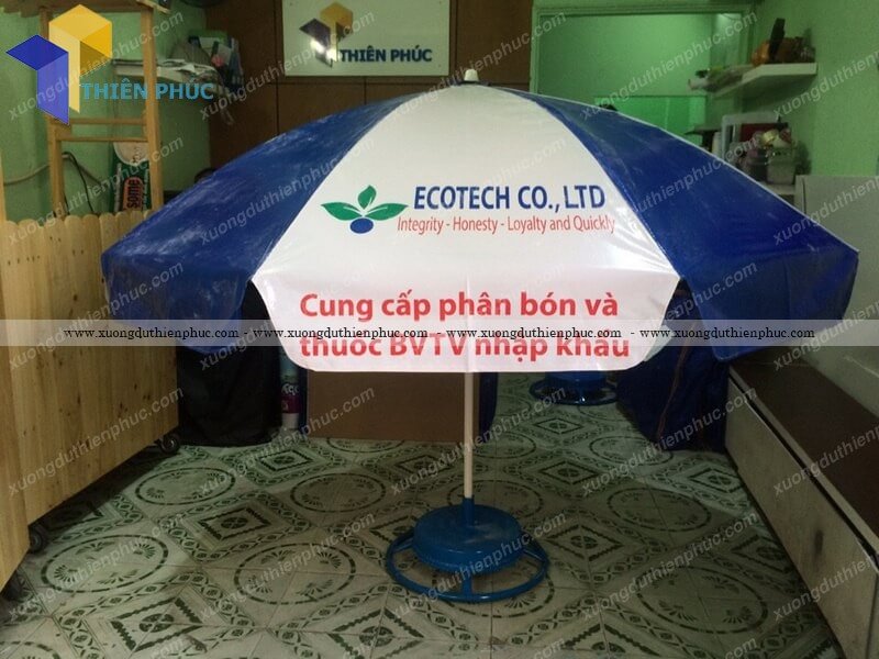 xuong o du quang cao ngoai troi gia re